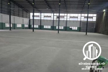 Cho thuê nhà xưởng 720m2 mặt tiền Nguyễn Văn Linh - TPHCM