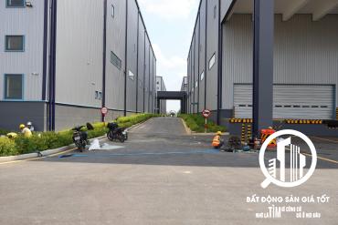 Nhà xưởng siêu hiếm 2300m2 - lô góc 2 mặt tiền KCN Bình Tân chỉ 17 tỷ